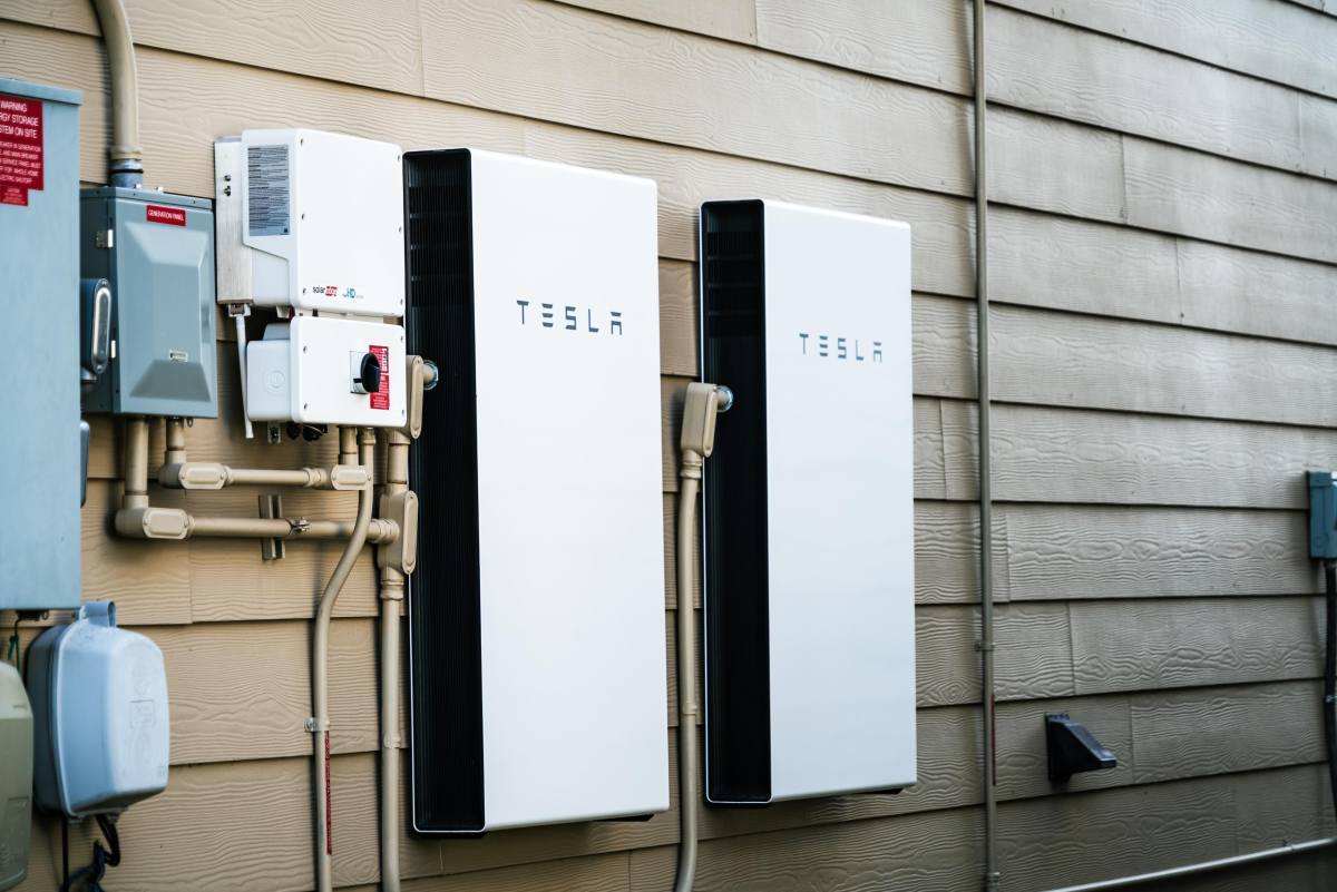 Tesla Urges Senate to Protect Its Thriving Energy Sector Amid Policy Threats